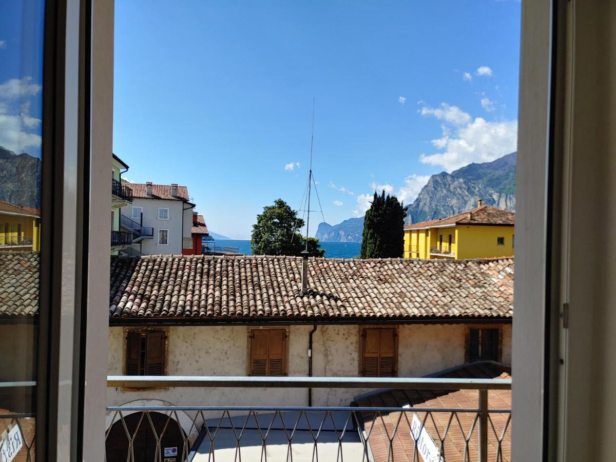 Appartamenti Baia Azzurra 3. Torbole Sul Garda Exterior foto