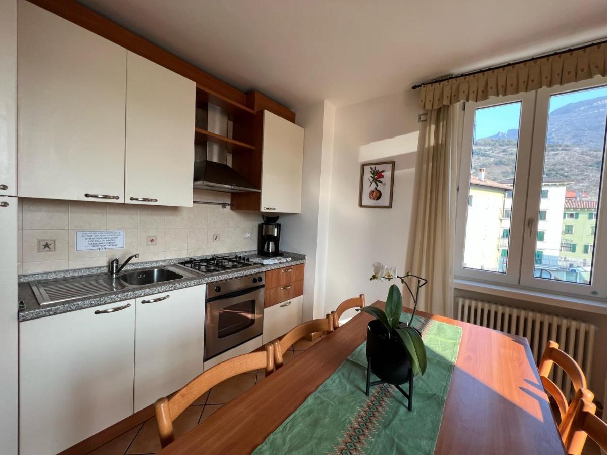 Appartamenti Baia Azzurra 3. Torbole Sul Garda Exterior foto