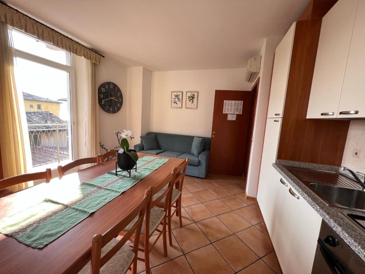 Appartamenti Baia Azzurra 3. Torbole Sul Garda Exterior foto