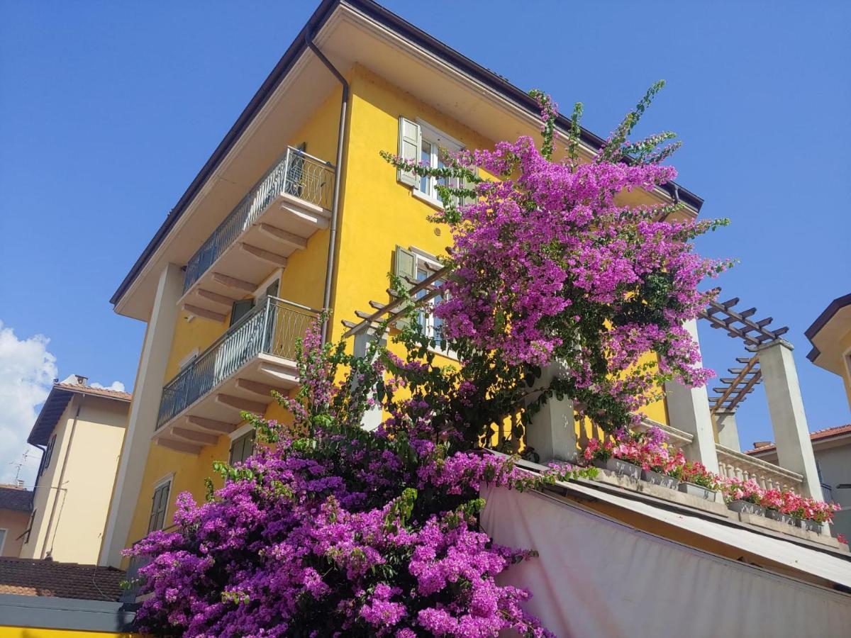 Appartamenti Baia Azzurra 3. Torbole Sul Garda Exterior foto