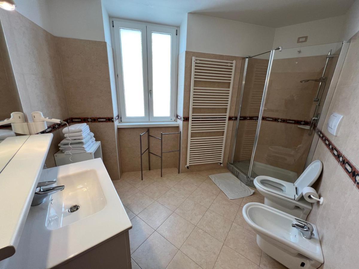 Appartamenti Baia Azzurra 3. Torbole Sul Garda Exterior foto